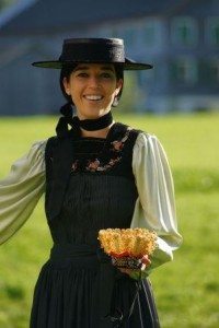 Bregenzerwald traditional costume (Juppe) - Wikipedia